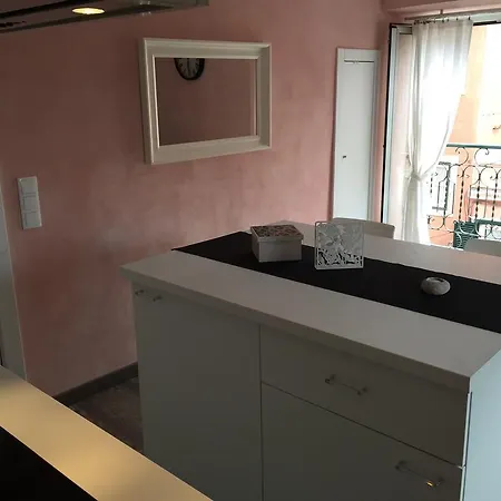 Victoria Place * Lisboa